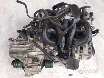 Motore e cambio Toyota Yaris 02 1000cc B. 1SZFE