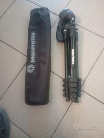 treppiede fotografico Manfrotto.