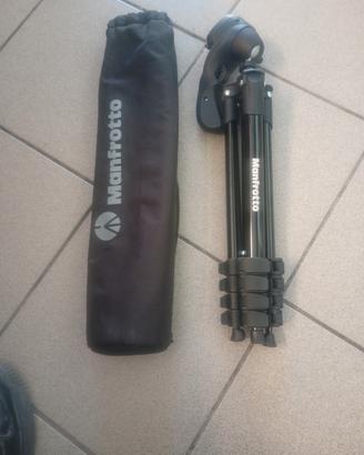 treppiede fotografico Manfrotto.