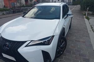 Lexus UX Hybrid 4WD F Sport