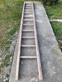 2 SCALE AGRICOLE IN LEGNO 3 MT E 9 MT USATE