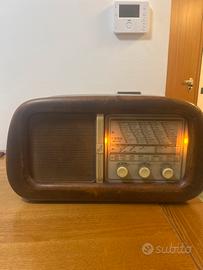 Radio vega modello 526
