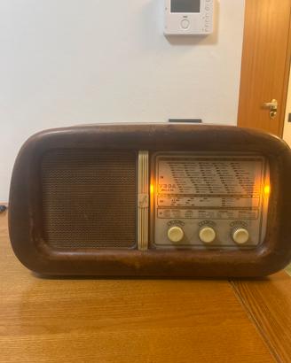 Radio vega modello 526