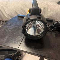 FARO ALOGENO RICARICABILE