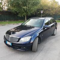 Mercedes-Benz / Classe C200 (W-S204) / Anno 2010