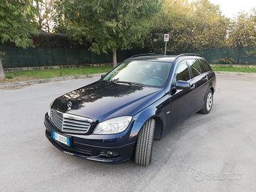 Mercedes-Benz / Classe C200 (W-S204) / Anno 2010