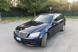 Mercedes-Benz / Classe C200 (W-S204) / Anno 2010