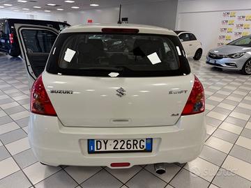 Suzuki Swift 1.3 4x4 5p. GL