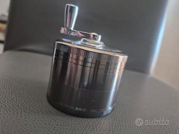 grinder/trituratore metallico fumatori - cucina