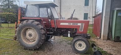 Trattore Fiat 766 2RM