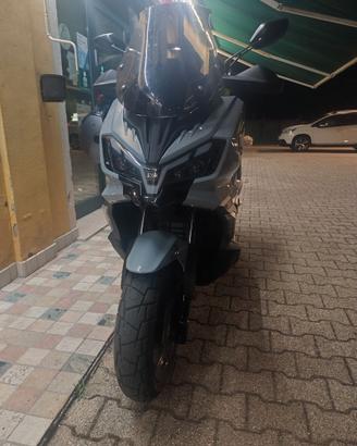 Sym adx 300