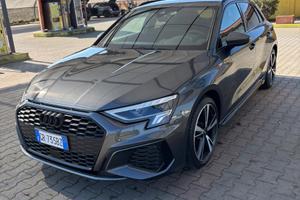 AUDI A3 SPB 35 TFSI S-Tronic Black-Edition S-line