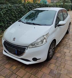 Peugeot 208 del 2012   1.4 HDi 68 CV