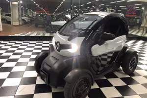 RENAULT Twizy 80