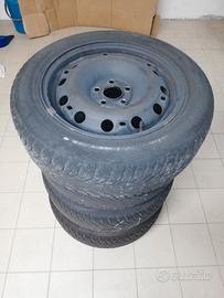 Gomme invernali e cerchi 185/60/R15