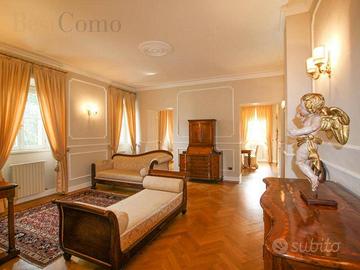 Appartamento di 232 m² con più di 5 locali a Como