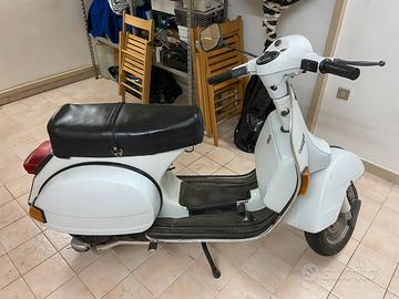 Piaggio Vespa PX 125 E