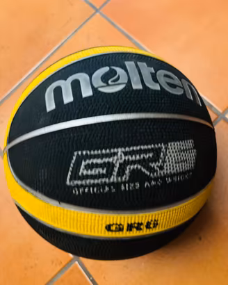 Pallone basket femminile