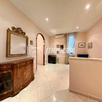 TRILOCALE PRONTO DA ABITARE ZONA CENTRALISSIMA !!!