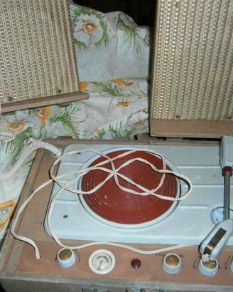 Giradischi/Fonovaligia vintage della Garis ' 60