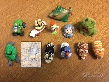 Lotto 11 personaggi in plastica sorpresine vintage