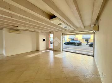 NEGOZIO A CITTADELLA