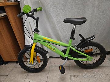 Bicicletta da 14 pollici completa di rotelle