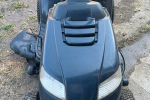 Trattorino tagliaerba motore nuovo