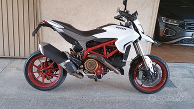 Ducati hypermotard 939