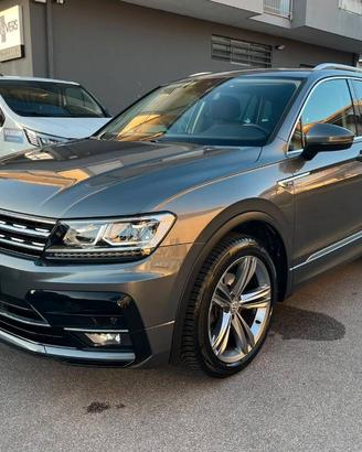 Volkswagen Tiguan 2.0 tdi Advanced R-Line Exterior