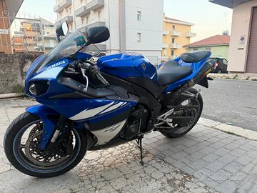 Yamaha YZF R1-2011
