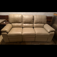 Divano beige in pelle vera