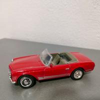 Modellino Mercedes Benz 280SL 1968