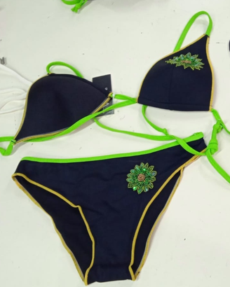 Stock costumi bikini mare di MARCA da donna nuovi