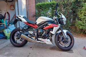 Triumph Street Triple 675R 