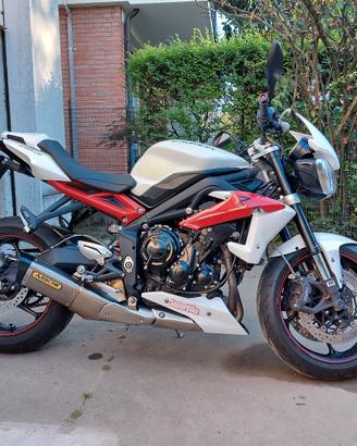 Triumph Street Triple 675R 