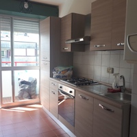 Apparramento ammobigliato.3 camere da letto