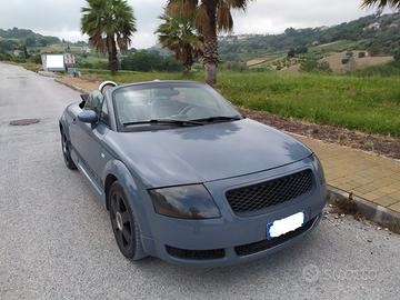 AUDI TT 1ª serie - 2000