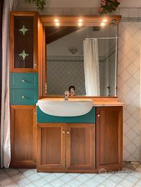 Mobile bagno completo con marmo rosa e specchio