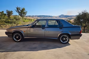 ALFA ROMEO 75 2.0 TWIN SPARK