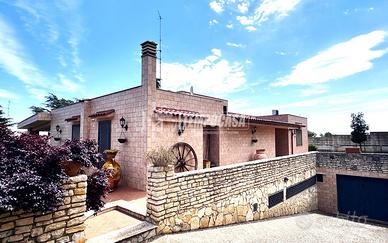 Villa indipendente con ampio giardino nel cuore de