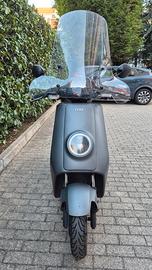 Scooter elettrico NIU NQi Sport 50cc-Grigio opaco