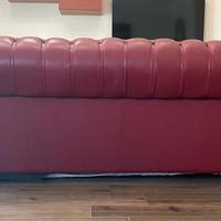 Divano chesterfield
 con - divano letto-