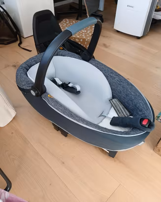 Maxi cosi navicella Jade + base Isofix