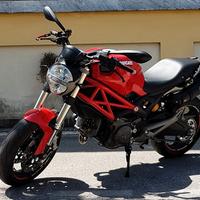 Ducati Monster 696 (35kW - Patente A2)