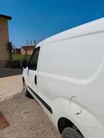 Fiat doblo' 2010