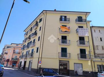 2 LOCALI A ATRIPALDA