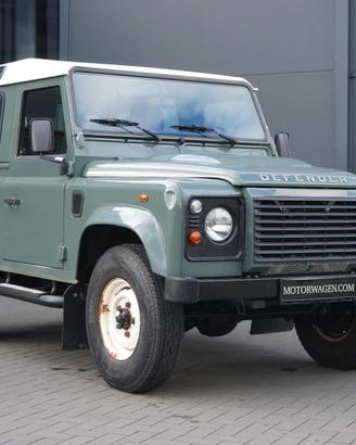 Land Rover Defender 90 TD4 Station Wagon E