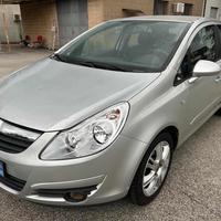 OPEL Corsa 1.2 5 porte Cosmo senza nessun lavoro