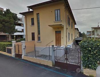 Camera in appartamento condiviso